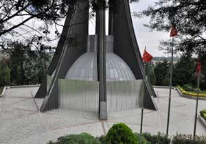 Özal'ın cesedine ulaşıldı