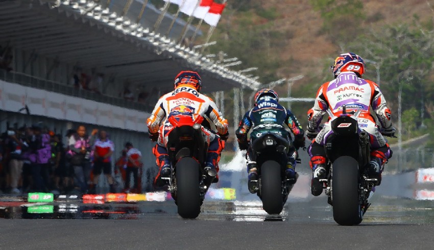 MotoGP Endonezya'daki sprint yarışında Jorge Martin birinci oldu