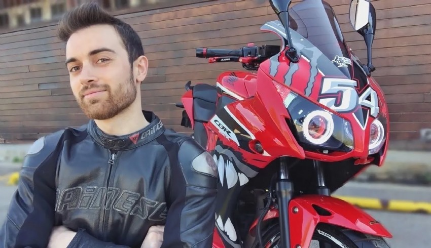 Motosikletli fenomen motorunda uyuşturucuyla yakalandı