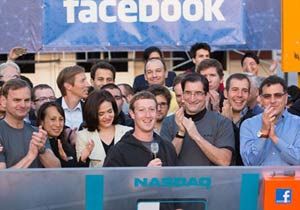 Kurucusu bile Facebook hissesi sattı!