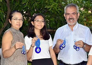 Nazar boncuğu satarak dev servet yaptı