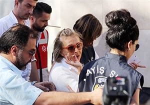 İşte Nazlı Ilıcak'ın ilk sözleri: Yuhalayanlara ne cevap verdi