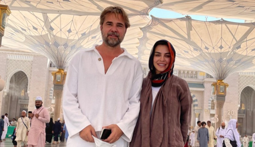 Neslişah Alkoçlar ve oyuncu Engin Altan Düzyatan'ın Arabistan tatili