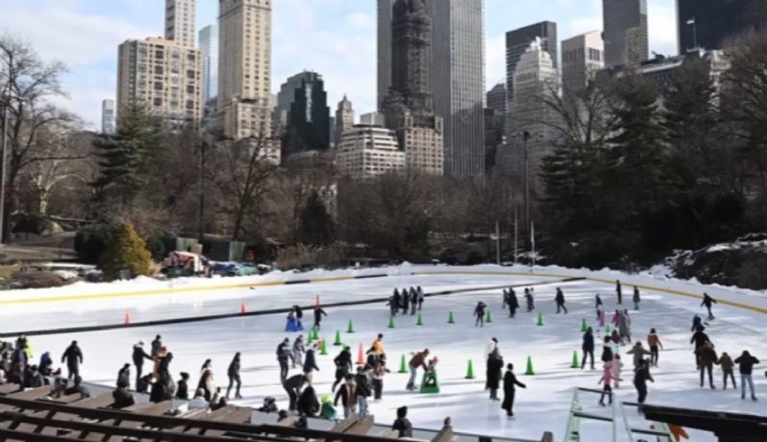 New Yorklular'ın Central Park'ta buz pateni keyfi