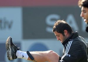 Nihat Kahveci bitirdi!