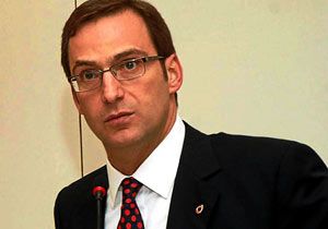 Ömer Koç, 50. yaşını maskeli balo ile kutlamış