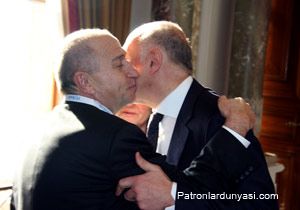 Nihat Özdemir neden tebrik yağmuruna tutuldu?