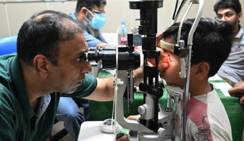Pakistan'da kırmızı göz alarmı...Sayı 100 bine yaklaştı