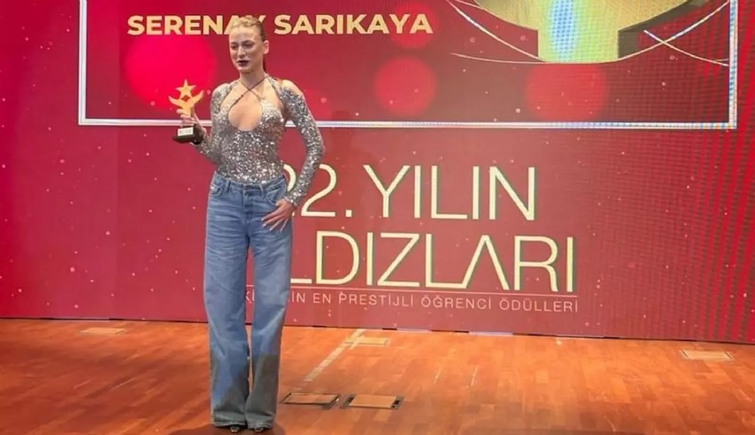 Peş peşe ödül alan Serenay Sarıkaya: Yine ben yine ben