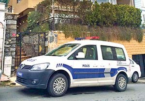 Emirgan'da dehşet: Ünlü doktorun eşini bağlayıp 1.5 Milyon soydular