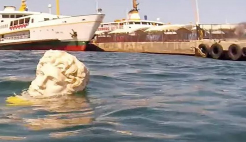 Poseidon adadan 'sürüldü'