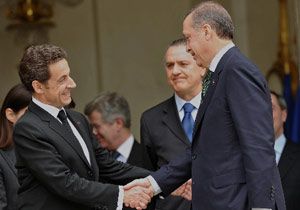 Sarkozy Erdoğan'ı kutladı 