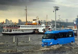 AKOM uyardı: İstanbul'a fırtına geliyor
