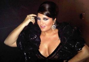 Sibel Can iş adamı sevgilisiyle tatilde