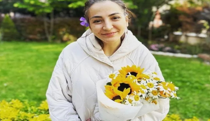 Sosyal medya fenomeni Ayşenur Parlak, hayatını kaybetti