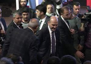 Bakan Soylu görevini Müezzinoğlu'a devretti