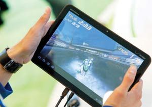 iPad'in en dişli rakibi Xoom, TT ile geliyor