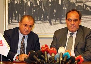 "Hocamız inatla para istemiyor"