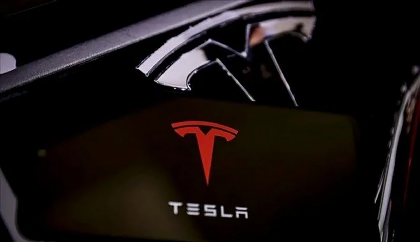Tesla, ABD'de ilk "otopilot" davasını kazandı