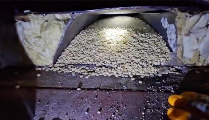 Ticaret Bakanlığı ve MİT operasyonuyla Hatay'da 1,2 ton uyuşturucu hap ele geçirildi