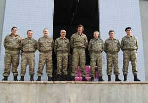 İşadamları emir ve görüşlerinize hazırdır komutanım!