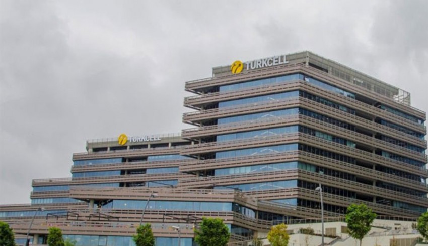 Turkcell 52 genç mühendisi özel teknoloji kampına alıyor