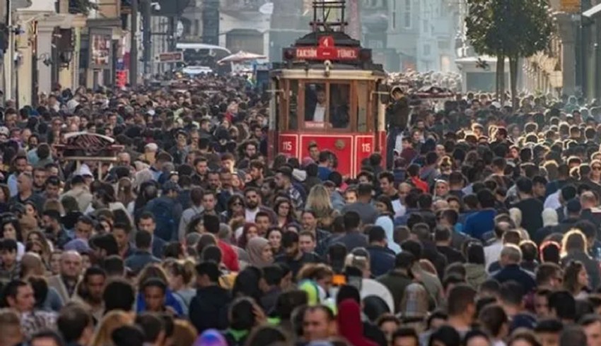 Türkiye'nin en kalabalık ilçesi belli oldu: 57 ili geride bıraktı