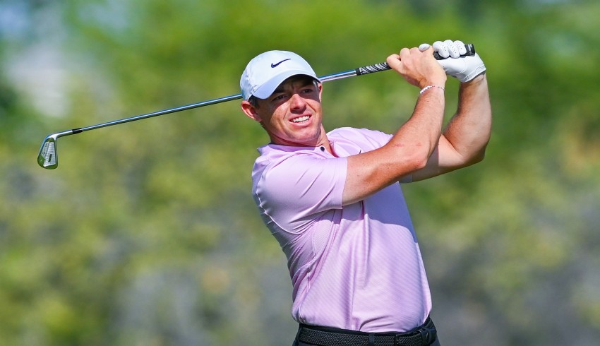 Ünlü golfçüler Dubai'deki turnuvada yarışıyor