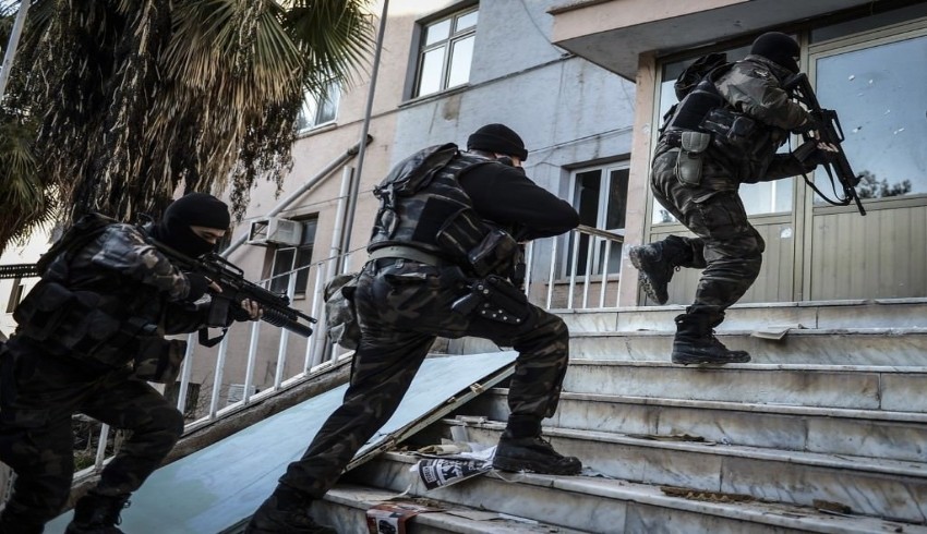 Ürperten bilanço: 76 ilde 4 günde 1212 ruhsatsız tabanca yakalandı