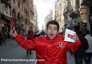 Vodafone, Turkcell'in önünde şov yaptı