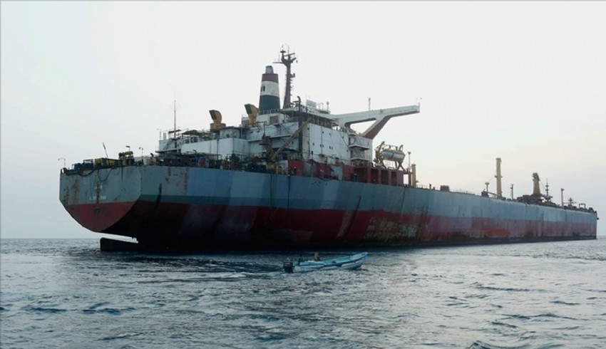 Yemen açıklarında gemi vuruldu: ABD gemisi olduğu iddia ediliyor