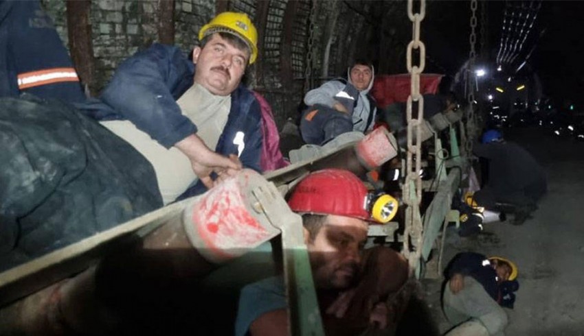 Yer altı grevinde 6 maden işçisi hastanelik oldu