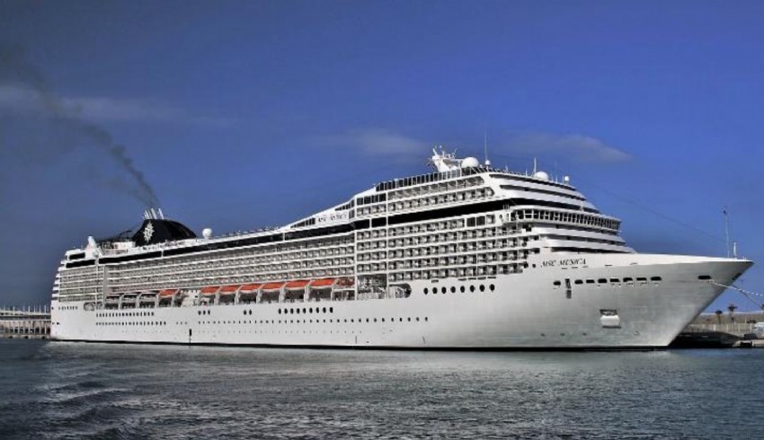 Yolcu gemisi "MSC Musica" rotasını İsrail yerine Marmaris'e çevirdi