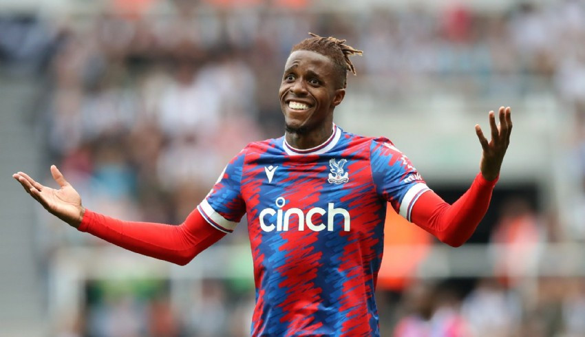 Zaha, Messi'ye rakip oldu